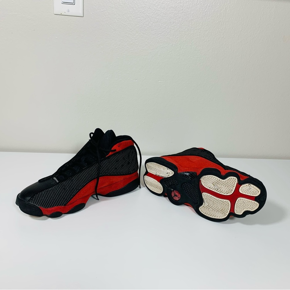 Air Jordan 13 Retro, size 8.5, color black & true red-white, in good conditions